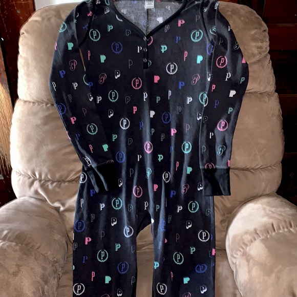 PINK Victoria's Secret Other - Vintage Victoria’s Secret Pink Thermal Monogram Onesie Size Medium in EUC